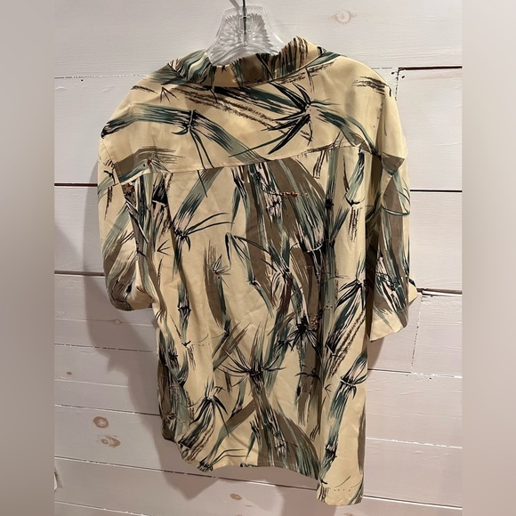 Axist Tropical Print Men's 100% Silk Shirt, size large, Hawaiian, Summer - Picture 3 of 4